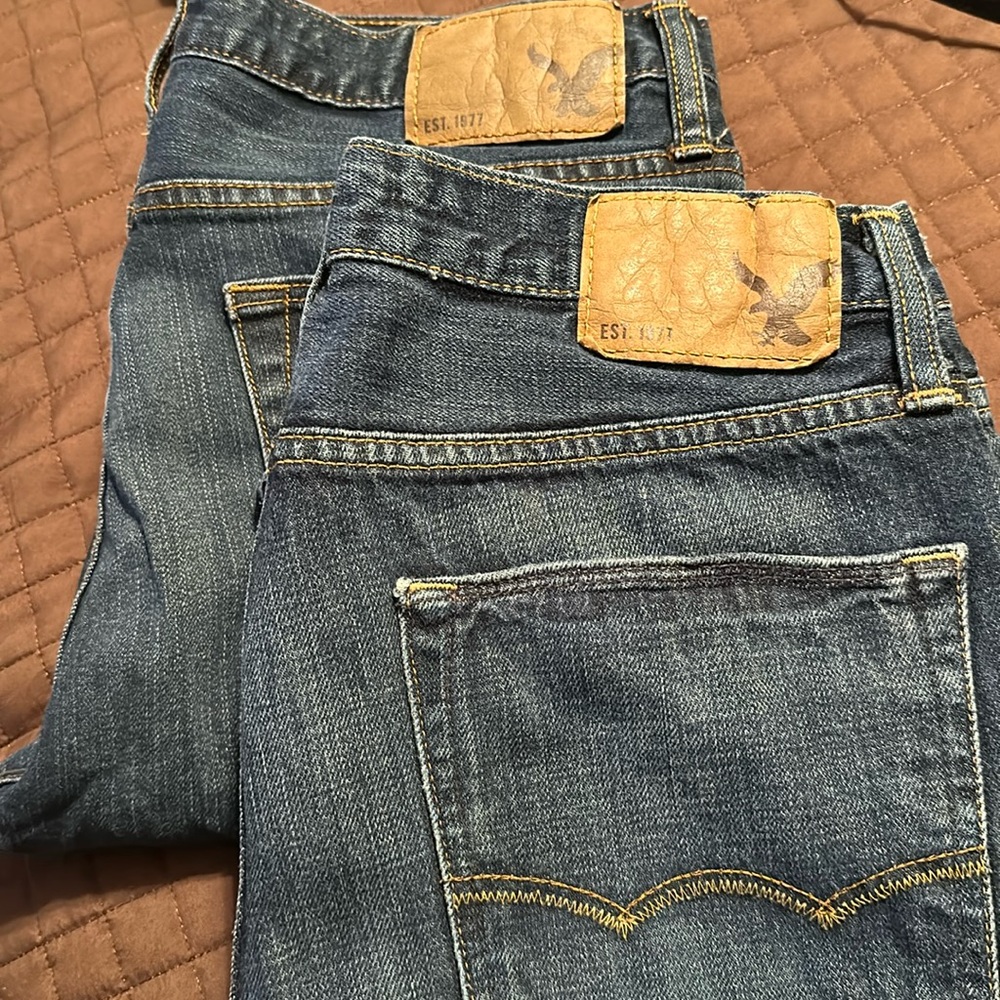 2 pair bundle of 32 x 34 American Eagle Outfitters jeans